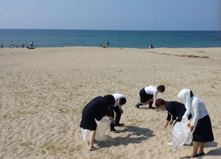 賀露海岸の清掃活動をしました！