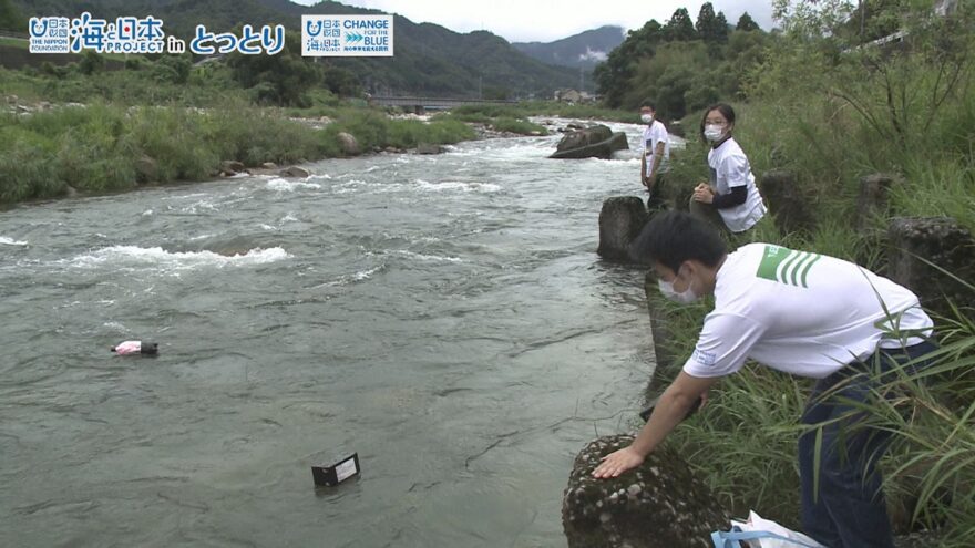公立鳥取環境大学生による「漂流ごみの挙動調査」