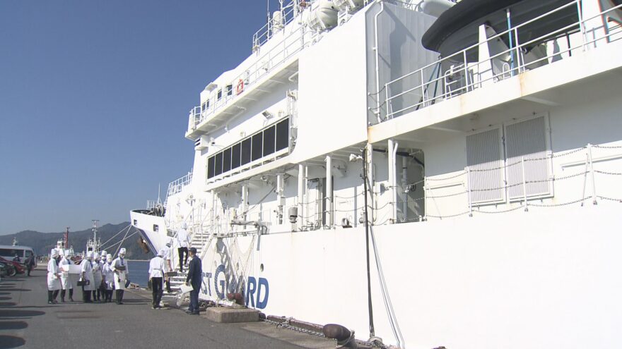海上保安部の巡視船で調理実習！？
